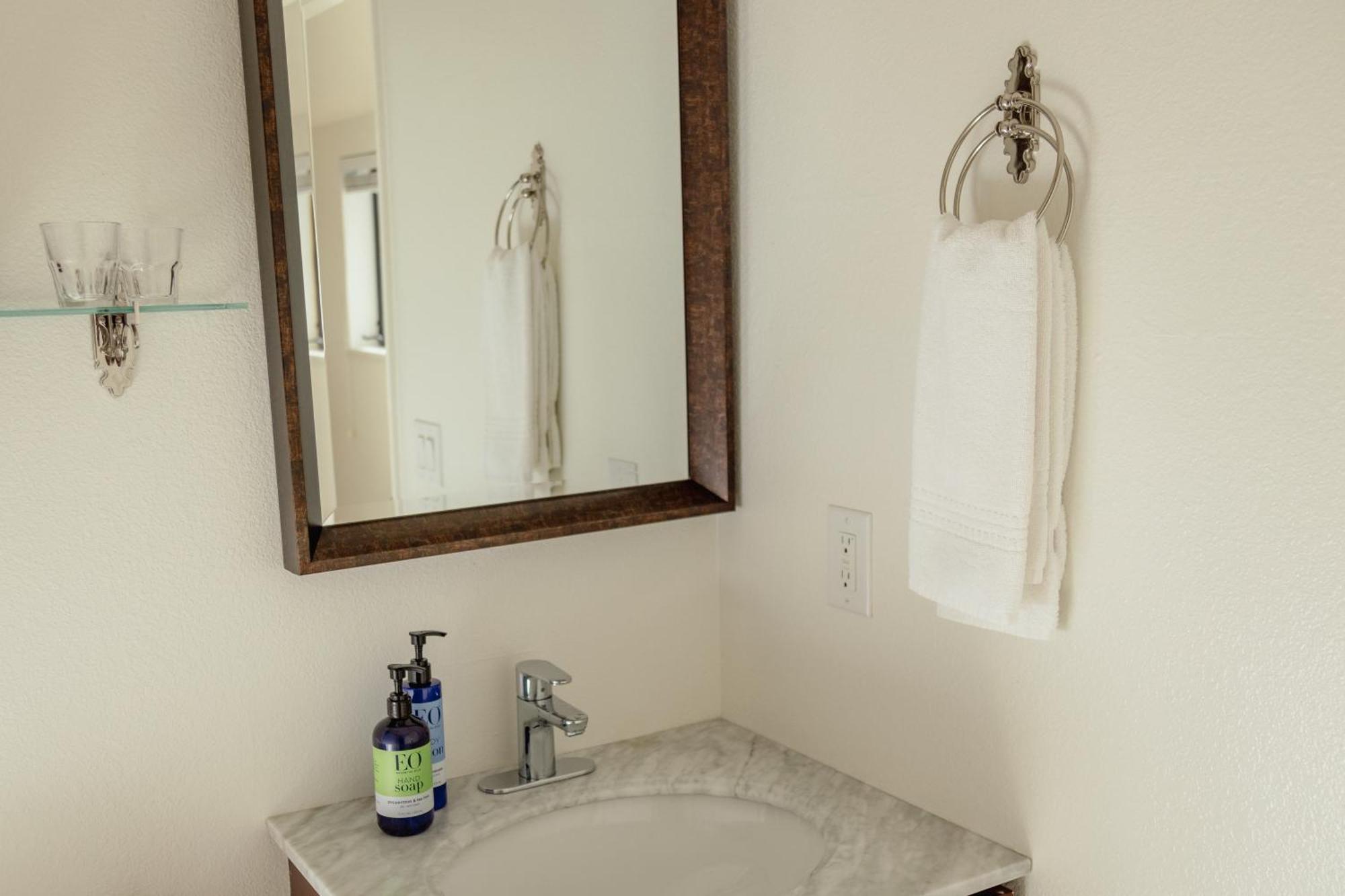 Scp Mendocino Inn And Farm Little River Room photo